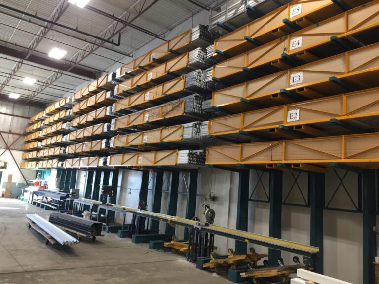 U-pallet cantilever racking